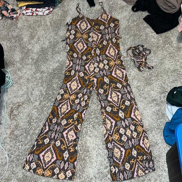 Savanna Jane Aztec Printed Jumpsuit Size Small - Picture 7 of 12